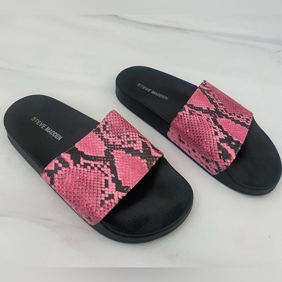 Steve Madden Pink Snakeskin Print Slides Size 7 - Picture 1 of 3